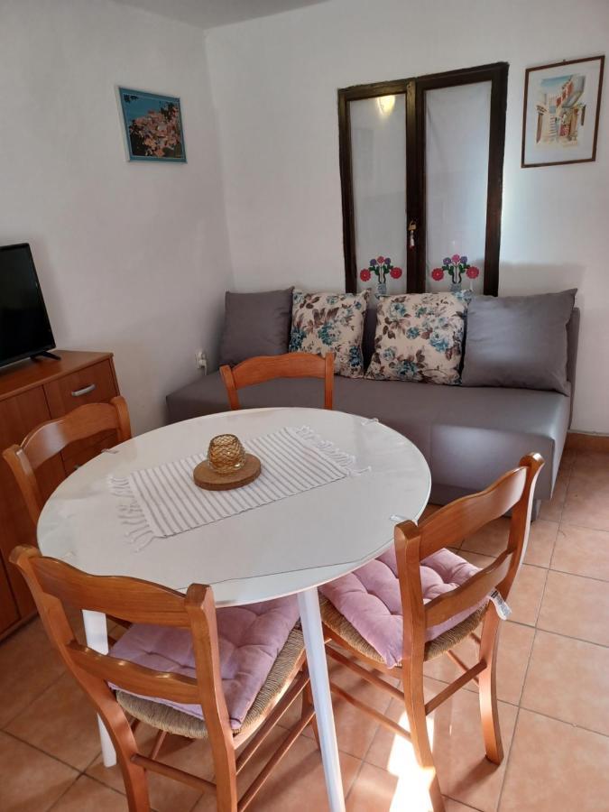 Apartment Mondo Baska  Bagian luar foto